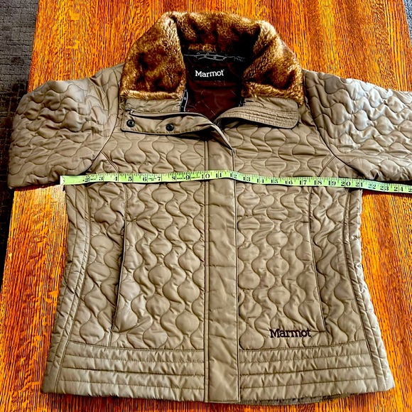 Marmot St. Moritz Quilted Women's Jacket Faux Fur Collar Size Large - Picture 3 of 7